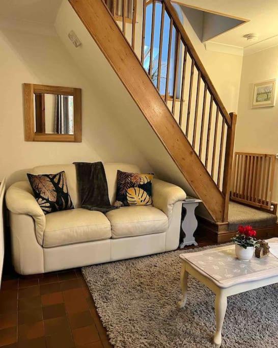 Cosy Heather Cottage แอชบอร์น ภายนอก รูปภาพ