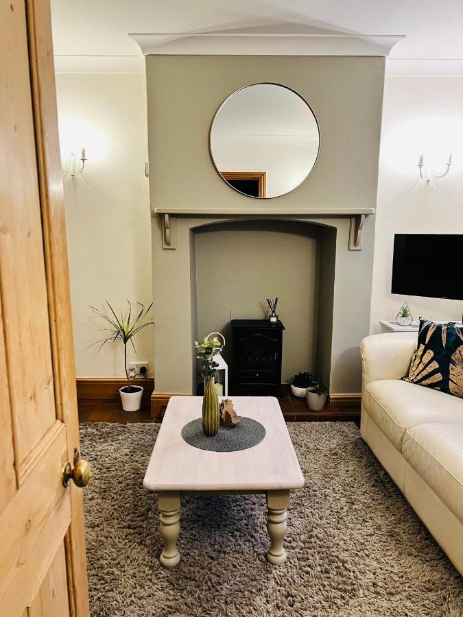Cosy Heather Cottage แอชบอร์น ภายนอก รูปภาพ
