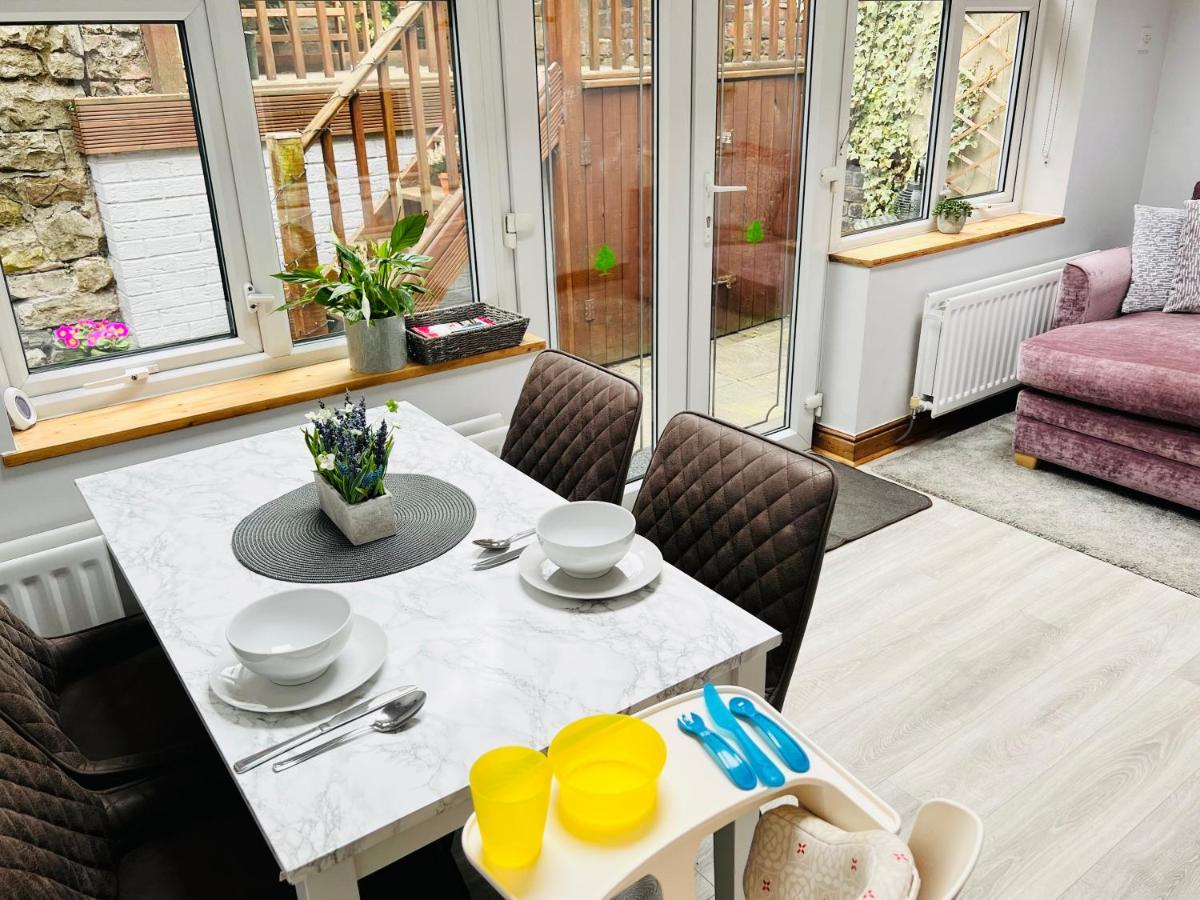 Cosy Heather Cottage แอชบอร์น ภายนอก รูปภาพ