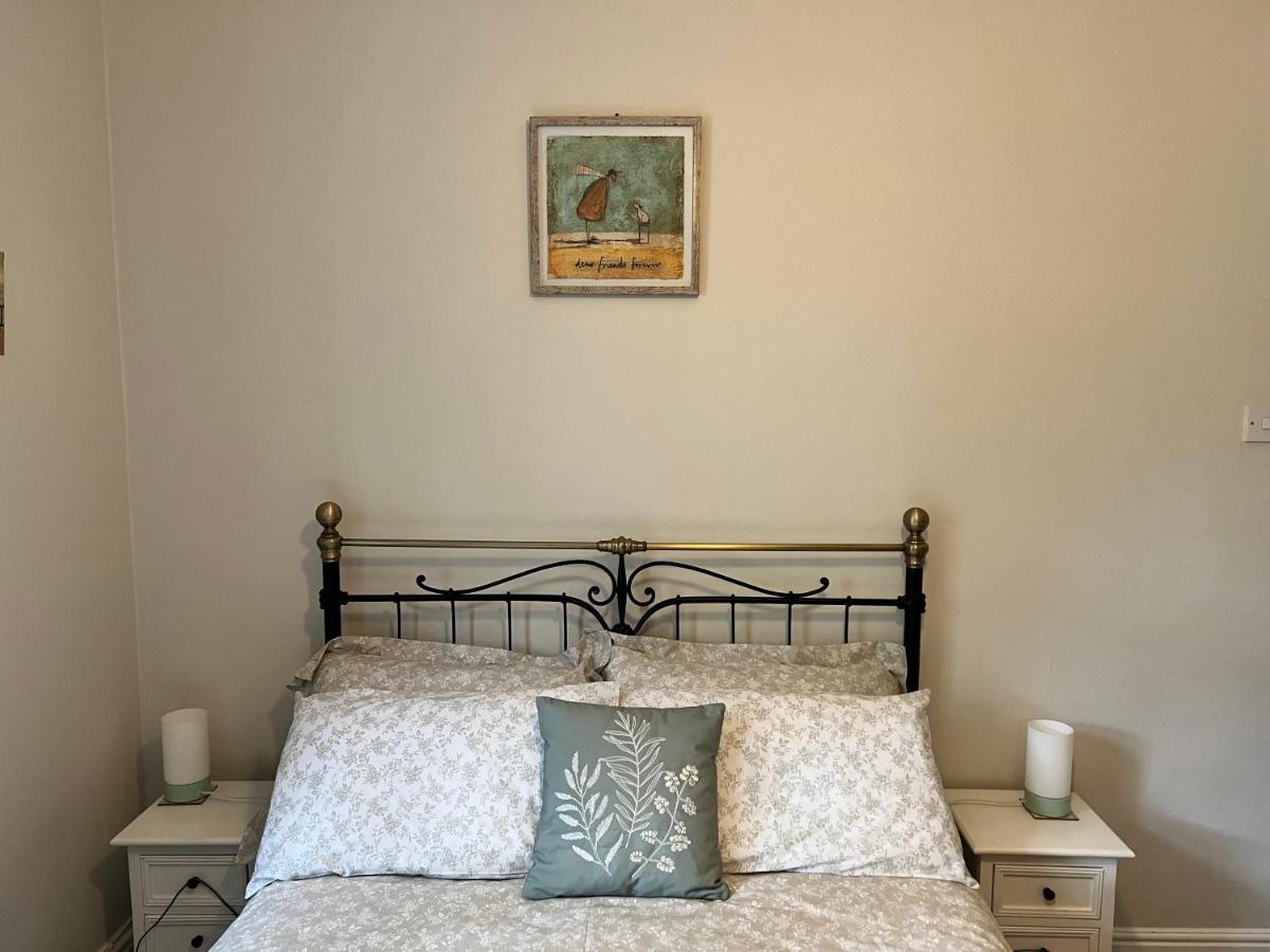 Cosy Heather Cottage แอชบอร์น ภายนอก รูปภาพ