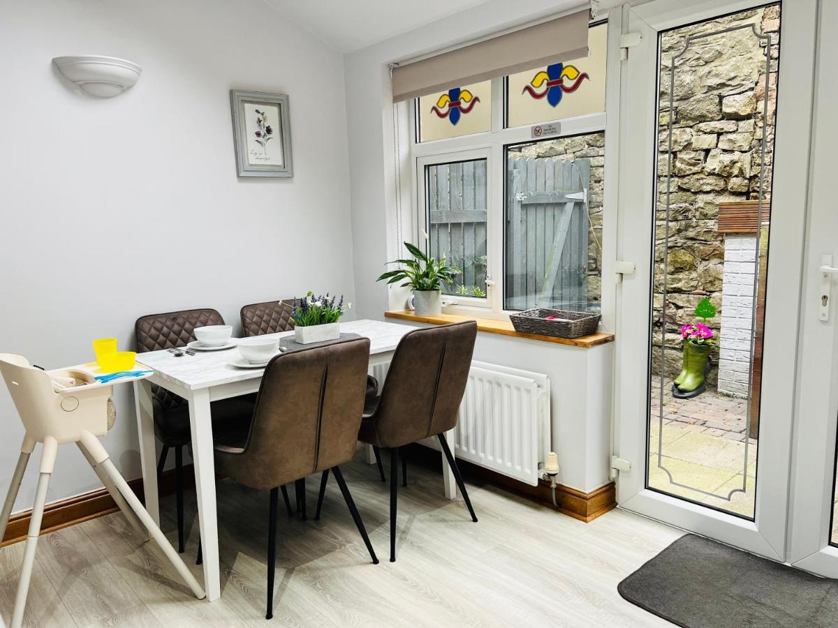 Cosy Heather Cottage แอชบอร์น ภายนอก รูปภาพ